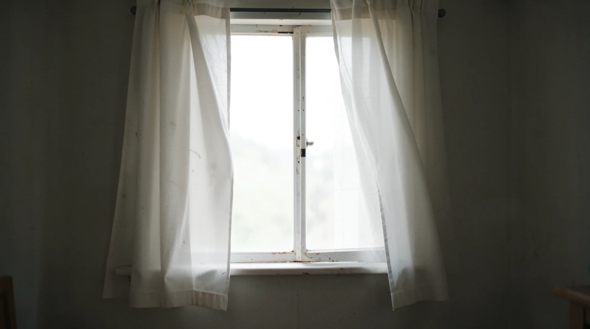 Tagungszimmer des Bundesverbands Trauerbegleitung mit Name-Schildern